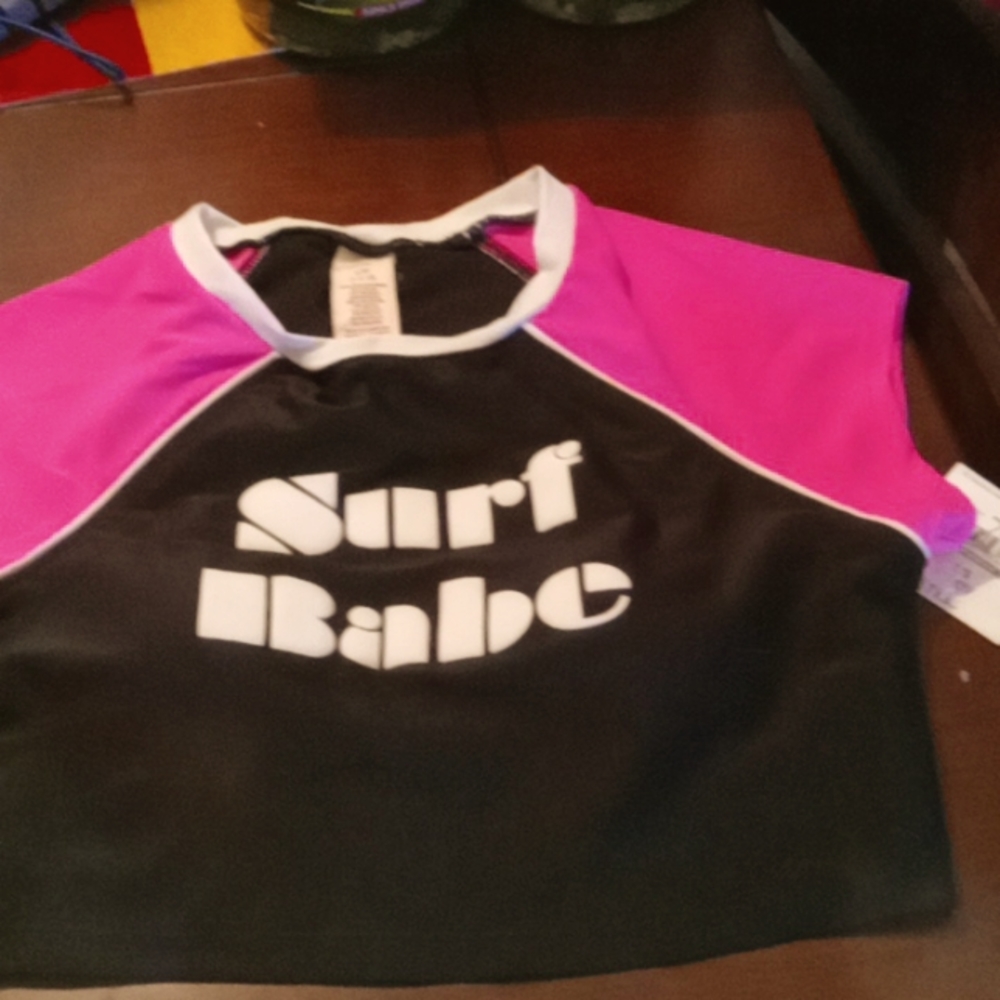 Bathing rash guard
